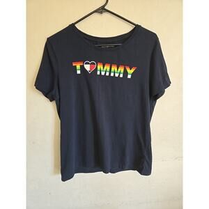 Tommy Hilfiger Spellout Pride Heart T-Shirt Rainbow Graphic Tee Size Large